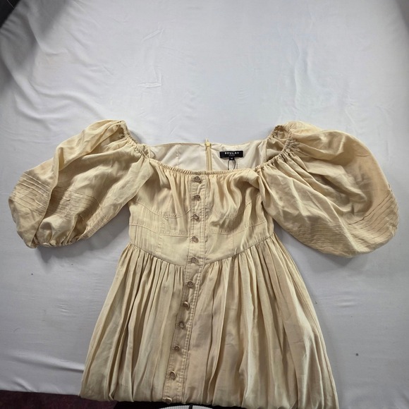 Beulah Ivory Prairie Dress Puff Sleeve Smocked Midi Size Medium Cottagecore NWT - Picture 6 of 11